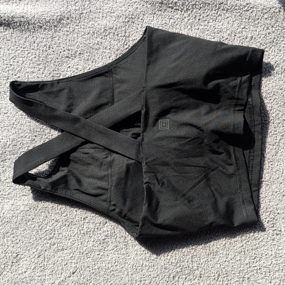 5.11 Tactical Black PT-R Max Effort Crop Top Bundle Size XS - Picture 3 of 7